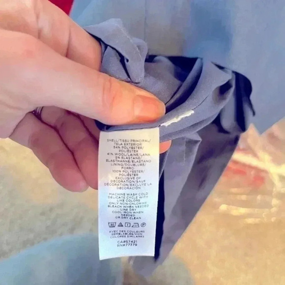 Beautiful Ann Taylor Dress with Matching Belt - Picture 5 of 5